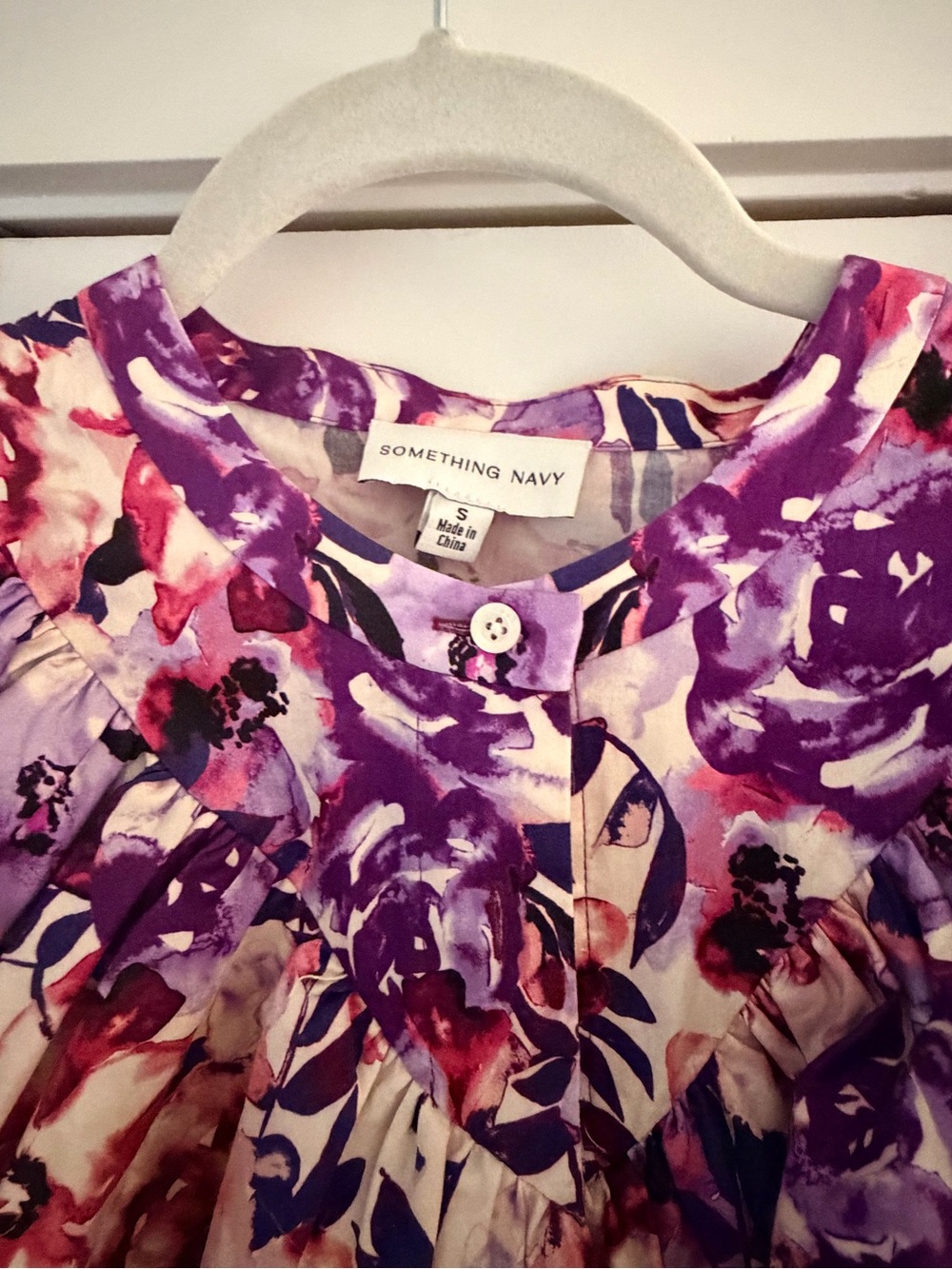 Floral Print Ruffle Shift Dress - Picture 4 of 5